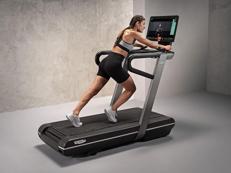 Беговая дорожка TechnoGym Run HIIT